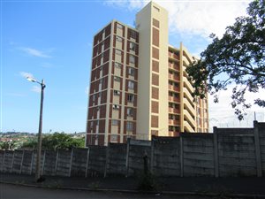 1 Bed Apartment in Carrington Heights