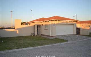 3 Bedroom Townhouse in Sherwood and surrounds