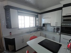 3 Bed House in Modder East