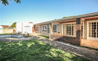 3 Bedroom House in Greenshields Park