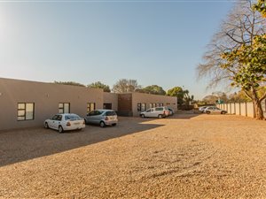 430 m² Commercial space in Sinoville