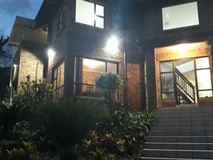 5 Bed House in Treasure Beach