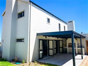 3 Bed House in Kelderhof Country Village