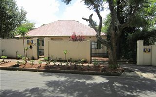 4 Bedroom House in Observatory