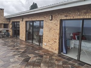 6 Bed House in Park Rynie