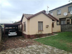 3 Bed House in Olievenhoutbosch