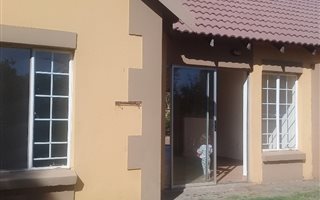 2 Bedroom Townhouse in Eldorette