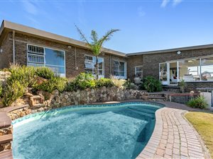 3 Bed House in Florida Hills