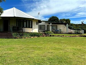 8.6 ha Farm in Parys