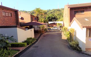 3 Bedroom Duplex in Glen Hills
