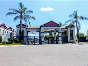 2 Bedroom Apartment in Honeydew