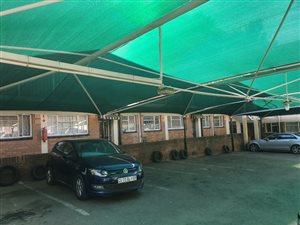 2 Bed Flat in Kew