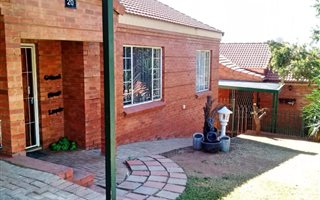 3 Bedroom Simplex in Elandsrand