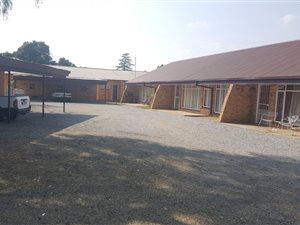 1 Bed Flat in Meiringspark