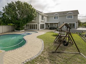 2.7 ha Farm in Lovemore Park