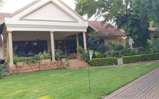 4 Bedroom House in Lynnwood Manor