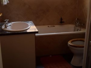 2 Bedroom Simplex in Monavoni