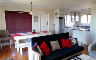 2 Bedroom House in Hartenbos Heuwels