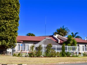5 Bed House in Delarey