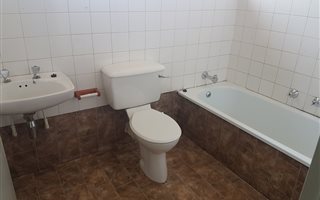 3 Bedroom Townhouse in Vanderbijlpark CE3