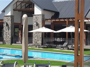 3 Bed Apartment in Olivedale