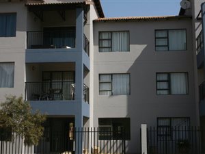 2 Bed Townhouse in Honeydew