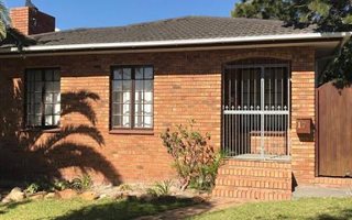 3 Bedroom House in Noordhoek