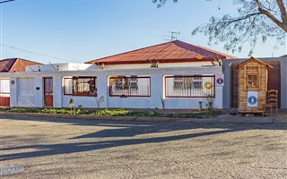 3 Bedroom House in Crosby