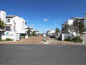 2 Bed Apartment in Silver Oaks