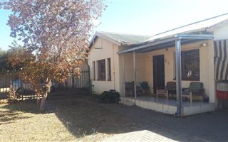 1 Bedroom House in Wilgehof