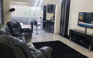 2 Bedroom Apartment in Sunningdale