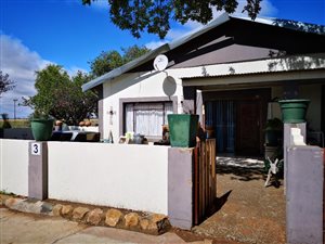 4 ha Farm in Estoire