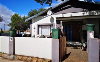 4 ha Farm in Estoire