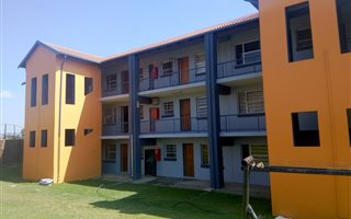 2 Bedroom Apartment in Commercia