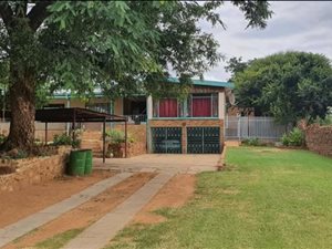 4 Bed House in Hartswater