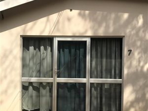 Bachelor apartment in Mthata