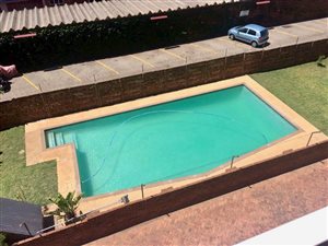 3 Bed Apartment in Rietfontein