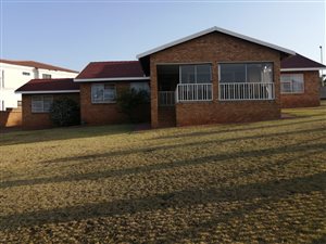 4 Bed House in Krugersdorp Central