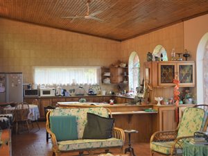 5 Bed House in East Lynne