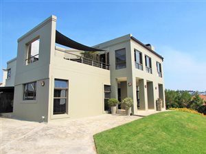 4 Bed House in Zeegezicht