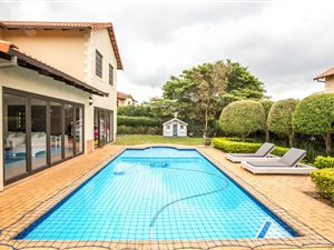 5 Bed Townhouse in Clifton Hill Estate