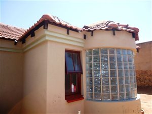 3 Bed House in Soshanguve