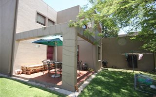 3 Bedroom Townhouse in Newmarket Park