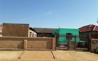 2 Bedroom House in Soshanguve
