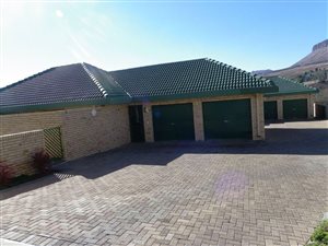 3 Bed Townhouse in Bergsig