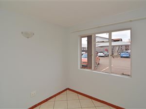 2 Bed Apartment in Protea Glen