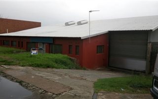 1000 m² Industrial space in Roodepoort Central