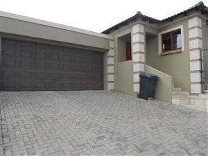 2 Bed Townhouse in Arundo Estate