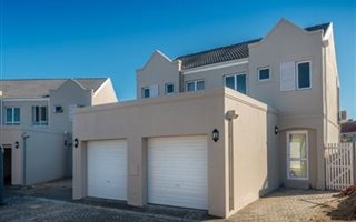 2 Bedroom Duplex in Protea Heights