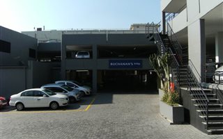 379 m² Office Space in Woodstock